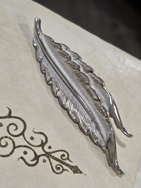 Vintage Jewelry - Vintage Silver-tone Feather Brooch